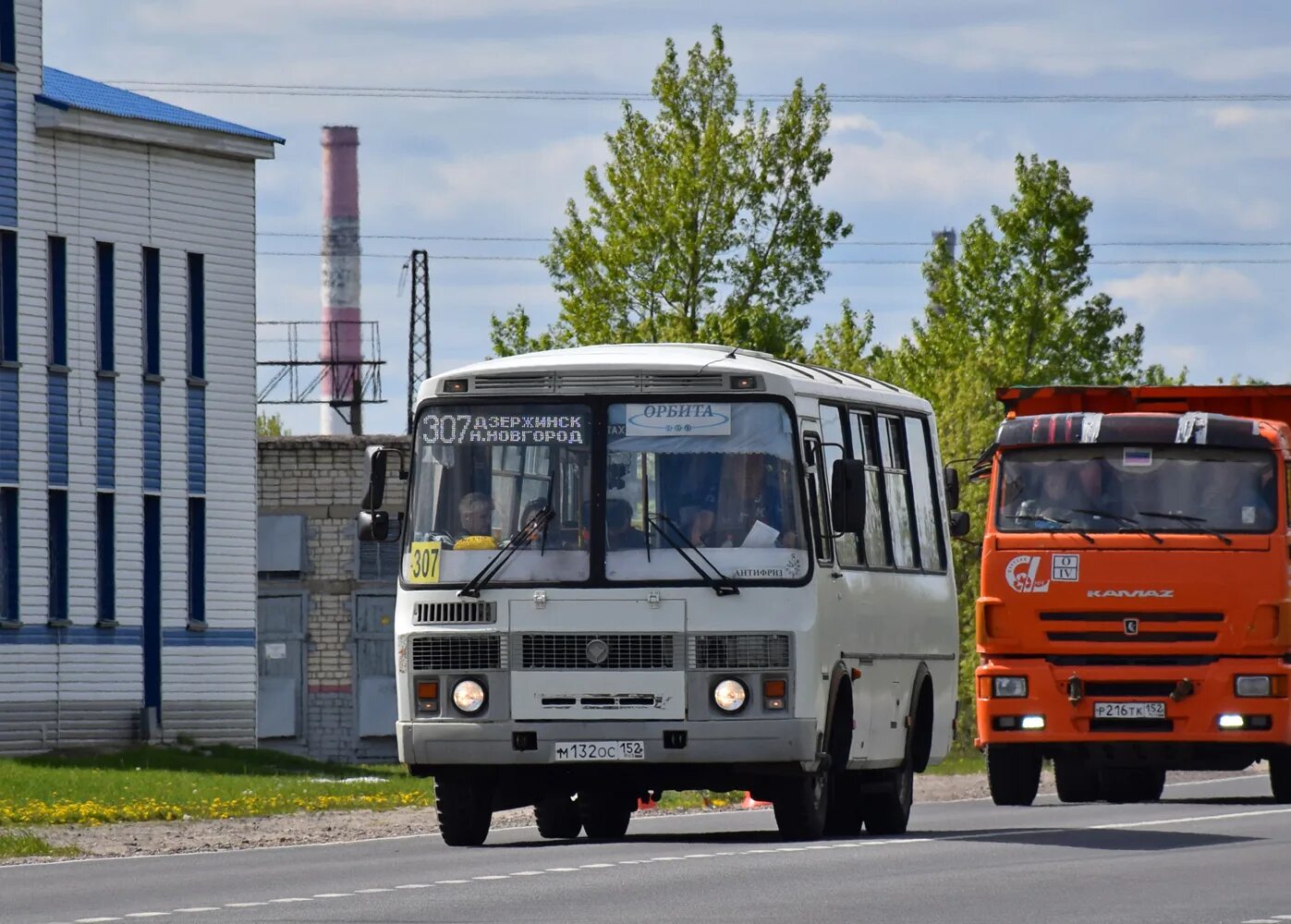 Маршрут 307 нижний дзержинск. ПАЗ 32054. Пазик автобус. Наклейки на ПАЗ 32054. ПАЗ 32054 тюнинг.