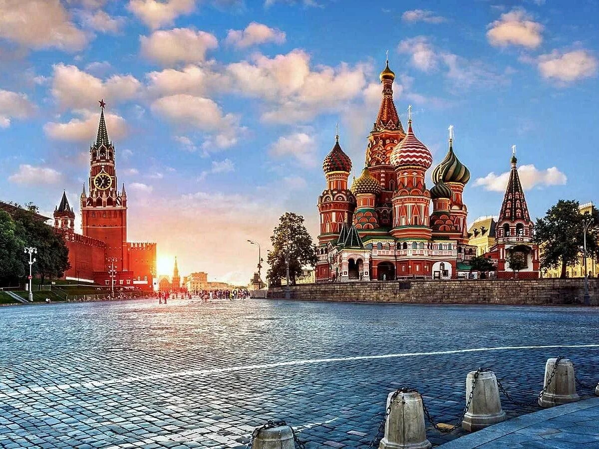 Красная площадь. Москва летом. Московский Кремль. Красная площадь панорама.