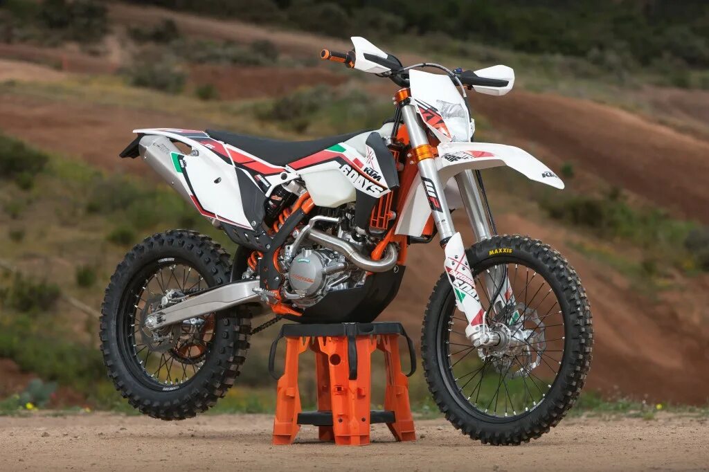 Six days 2019. Ктм six days. Ktm 500 2014. Ktm xc-w 300 2022. Ktm 6 days 2019 модель.