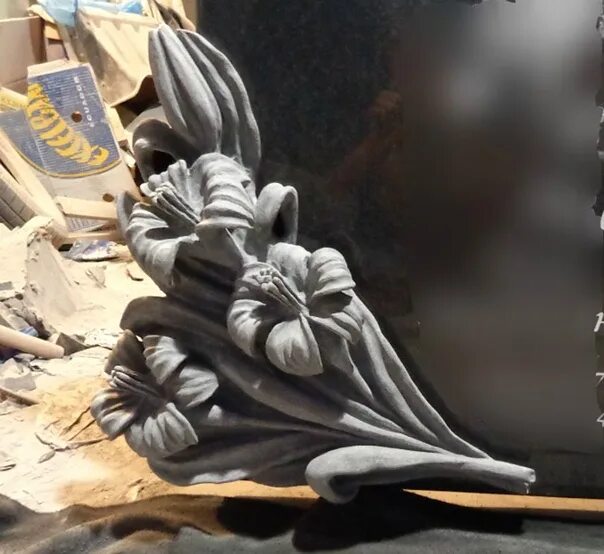 Памятник лилия фото Памятник № ц32 "Зеркало в лилиях" КАМЕНГРАД