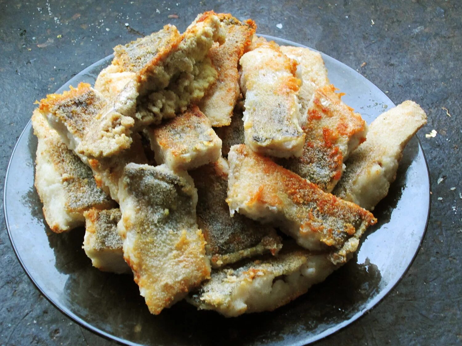 Как вкусно пожарить кусочки рыбы