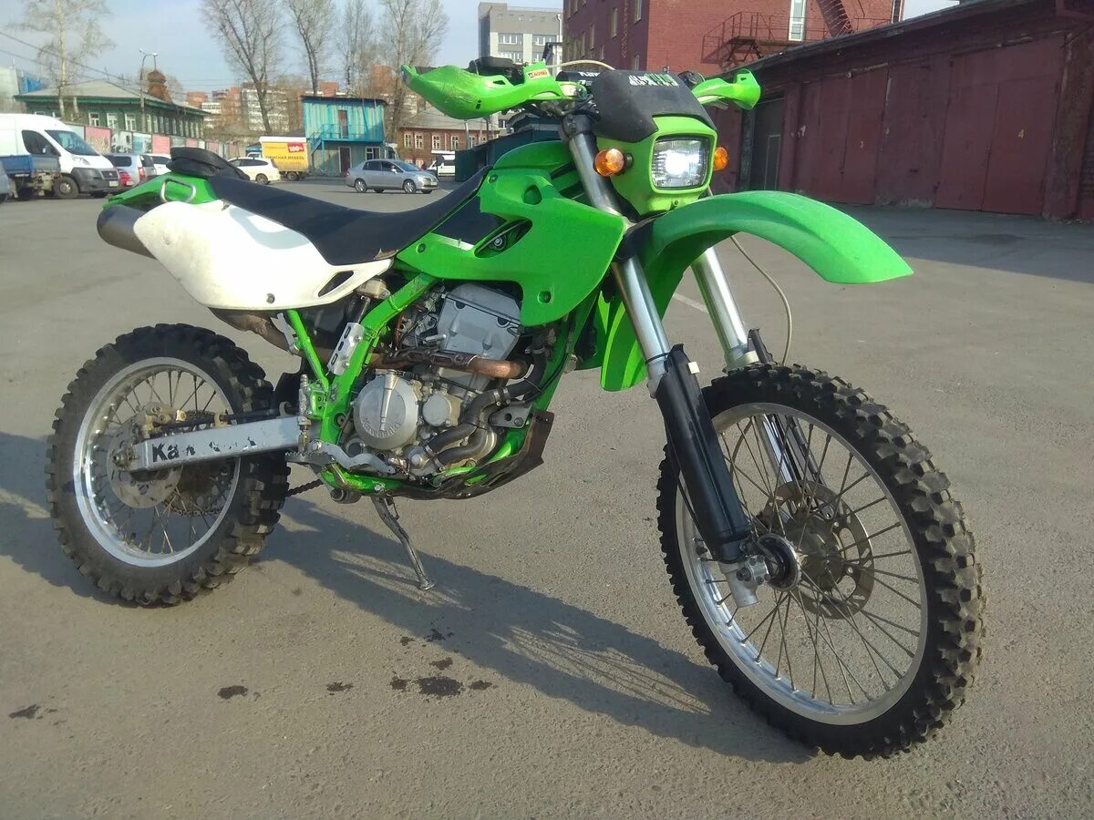 Клх 250 купить. KLX 250 2001. Kawasaki 250 2001. Кавасаки klx250 2001. Клх 250 2001 дэтрекер.