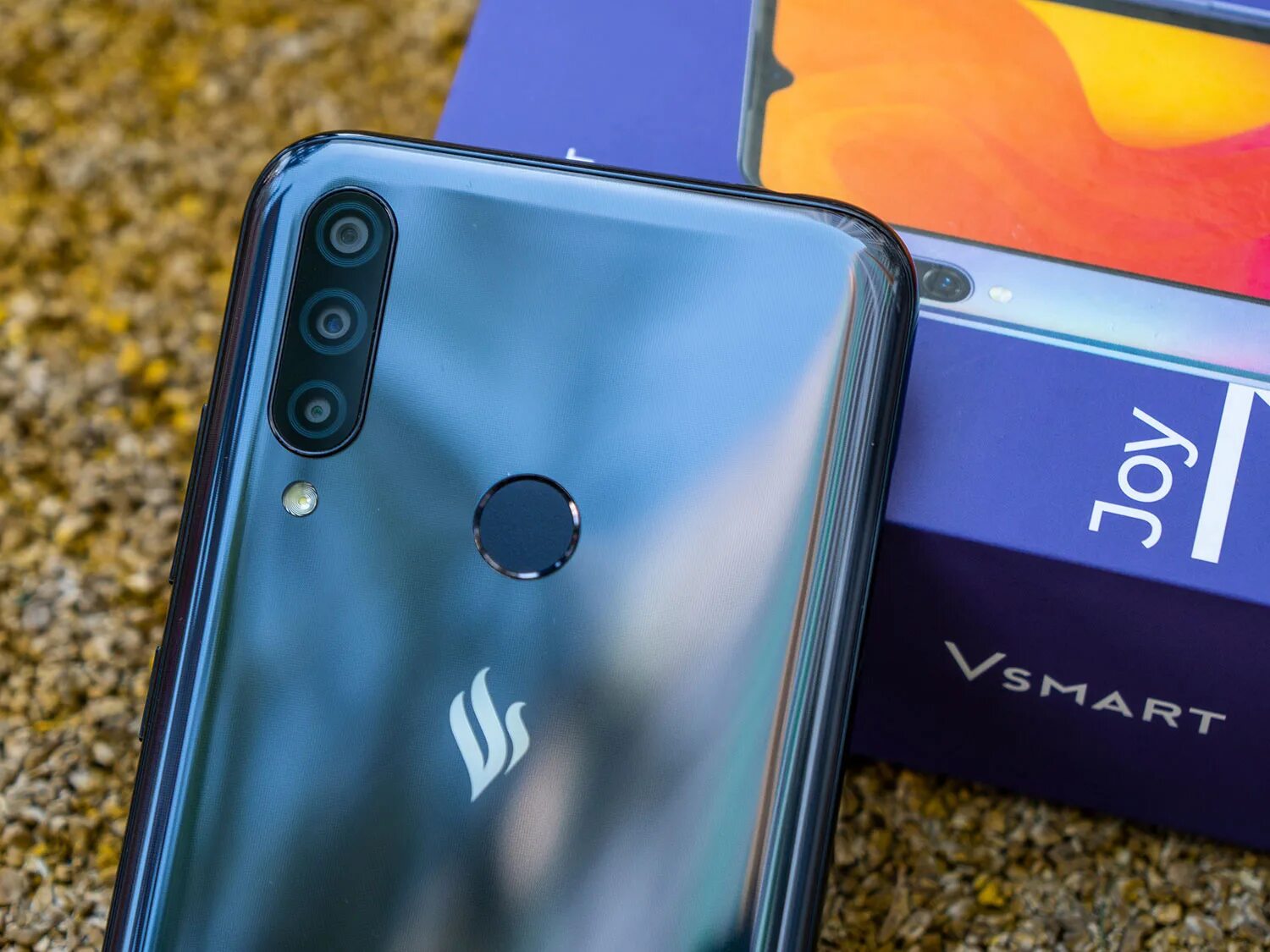 Смартфоны с nfc до 10000. 1 plus. Дисплей для infinix hot 10. Смартфон с нфс до 10000 рублей. Яндекс смартфон.