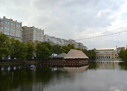 Чистые пруды одежда. Казань чистые пруды. парк баумана чистые пруды. чистые пруды москва дом мухина. чистые пруды 2008.