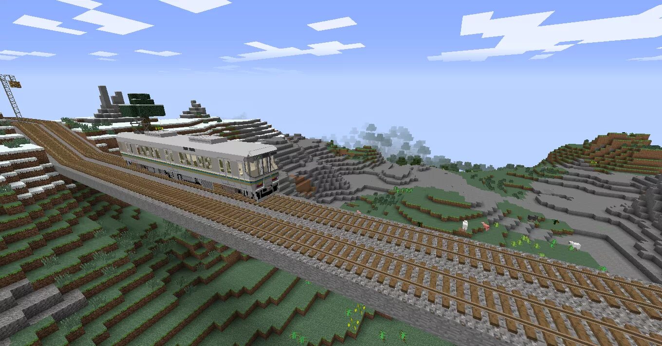 Железная дорога майнкрафт. Железная дорога в маинкраф. Traincraft 1.7.10. Minecraft 1.12.2 Железнодорожная станция.