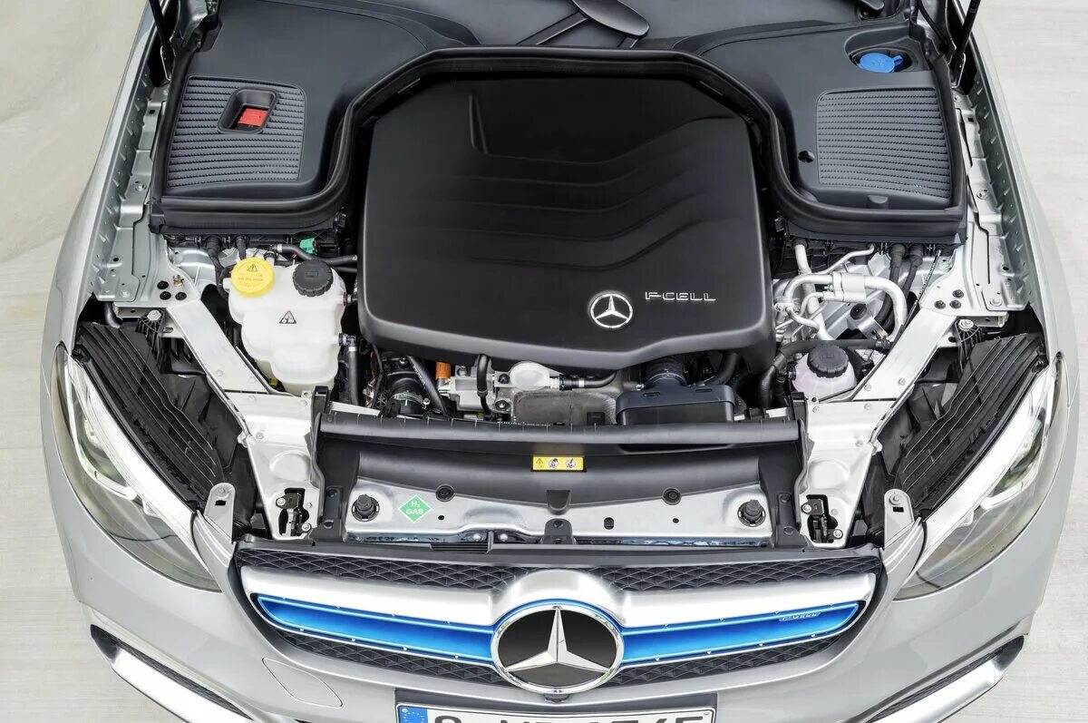 Glc где аккумулятор. Mercedes f cell. аккумулятор мерседес glc. mercedes-benz водородный. водородный мерседес.