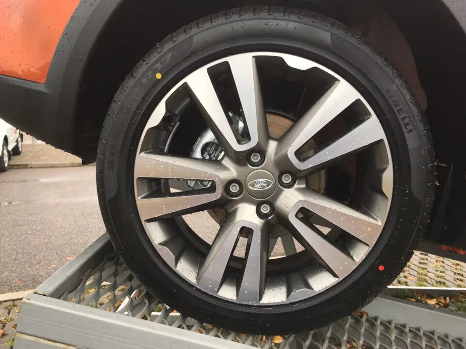 Диски веста св кросс r17 оригинал литые. Диски на св кросс 17 литые. Диски веста кросс 17. Колеса веста кросс r17. Колеса лада веста кросс r17.