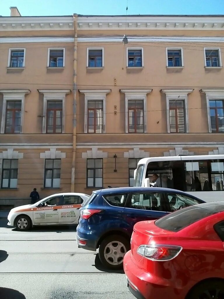 военный комендант спб. комендатура спб на садовой. казармы лейб-гвардии измайловского полка. военный комендант гарнизона санкт-петербурга. садовая 3/5 комендатура.