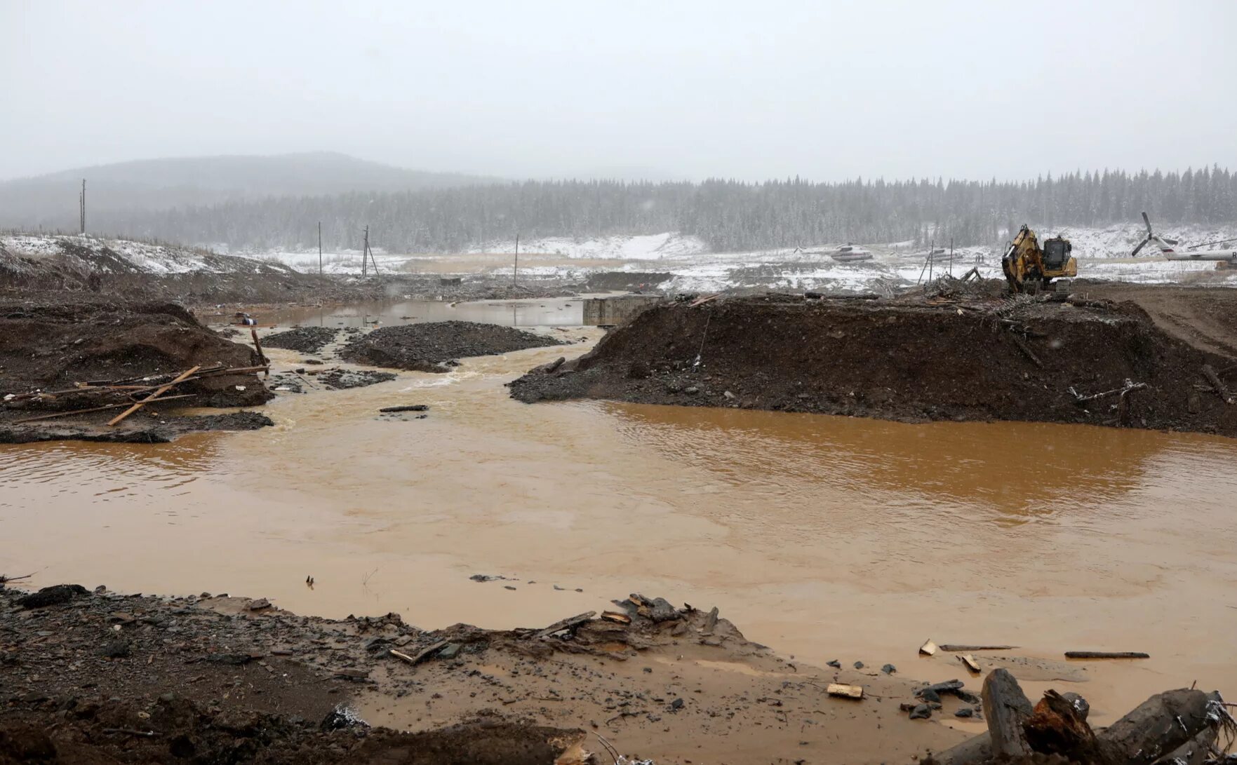 Размыв плотины в карелии