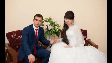 Адамов женился