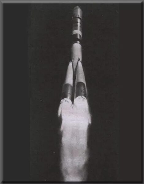 Первая ракета в космосе название. Ракета Восток 6 Терешковой. Восток-6 космический корабль Терешковой. Взлет ракеты р-7.