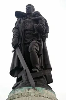 Памятник воин освободитель вучетич