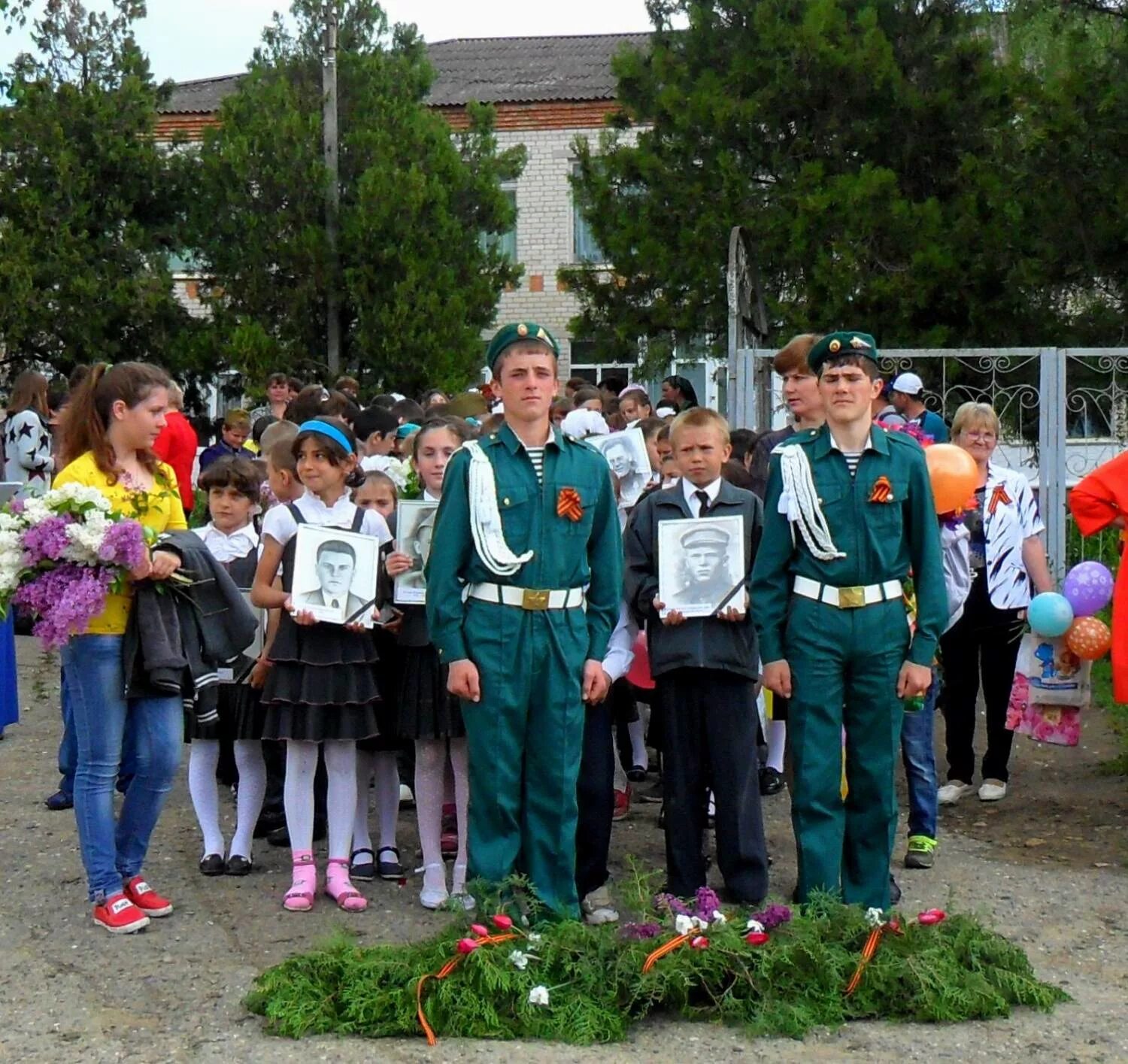 Село Круглолесское Ставропольского края. Круглолесское Ставропольский край Александровский район. Школа села Круглолесского. 5 Школа Александровский район.