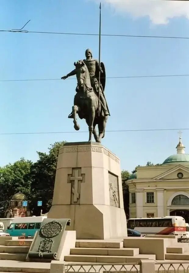 Памятник александру невскому в петербурге. Памятников Александру Невскому в Санкт-Петербурге Козенюк.