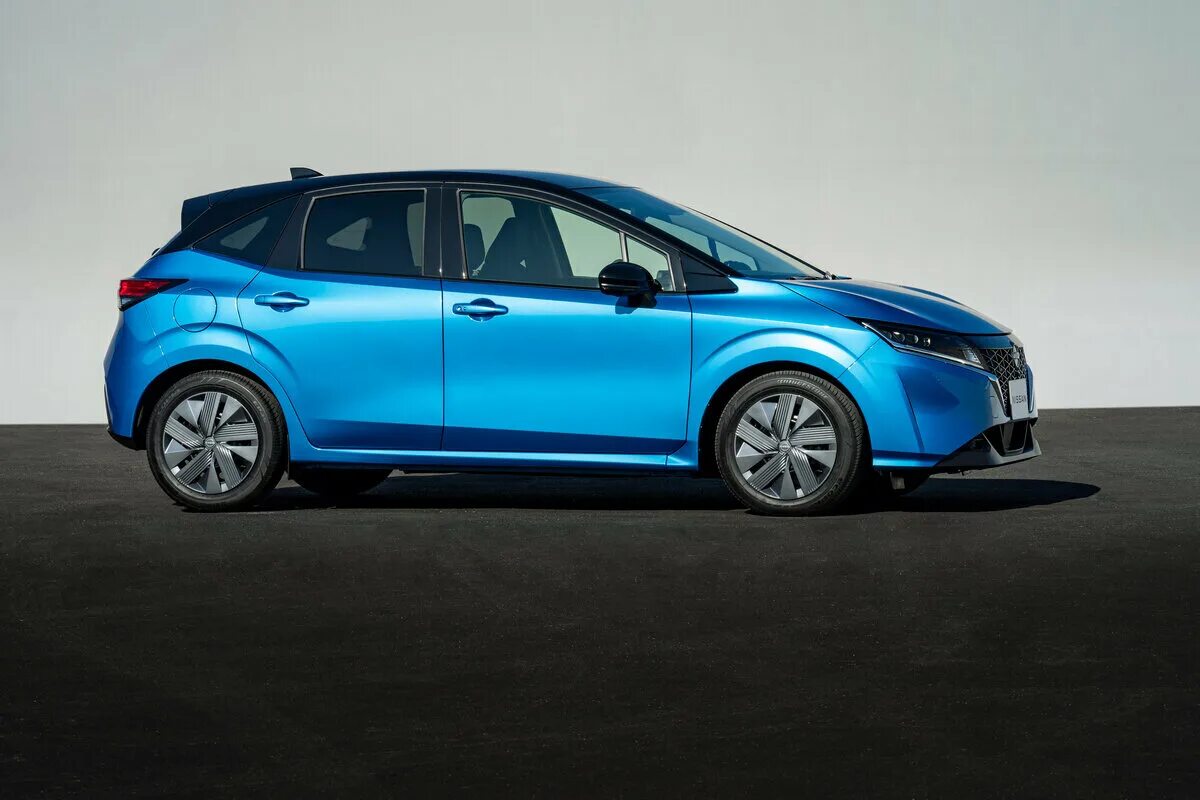 Ниссан ноут 2020 года. Nissan Note 2021. Nissan Note гибрид 2021. Новый Ниссан ноте 2021. Новый Ниссан ноут 2021.