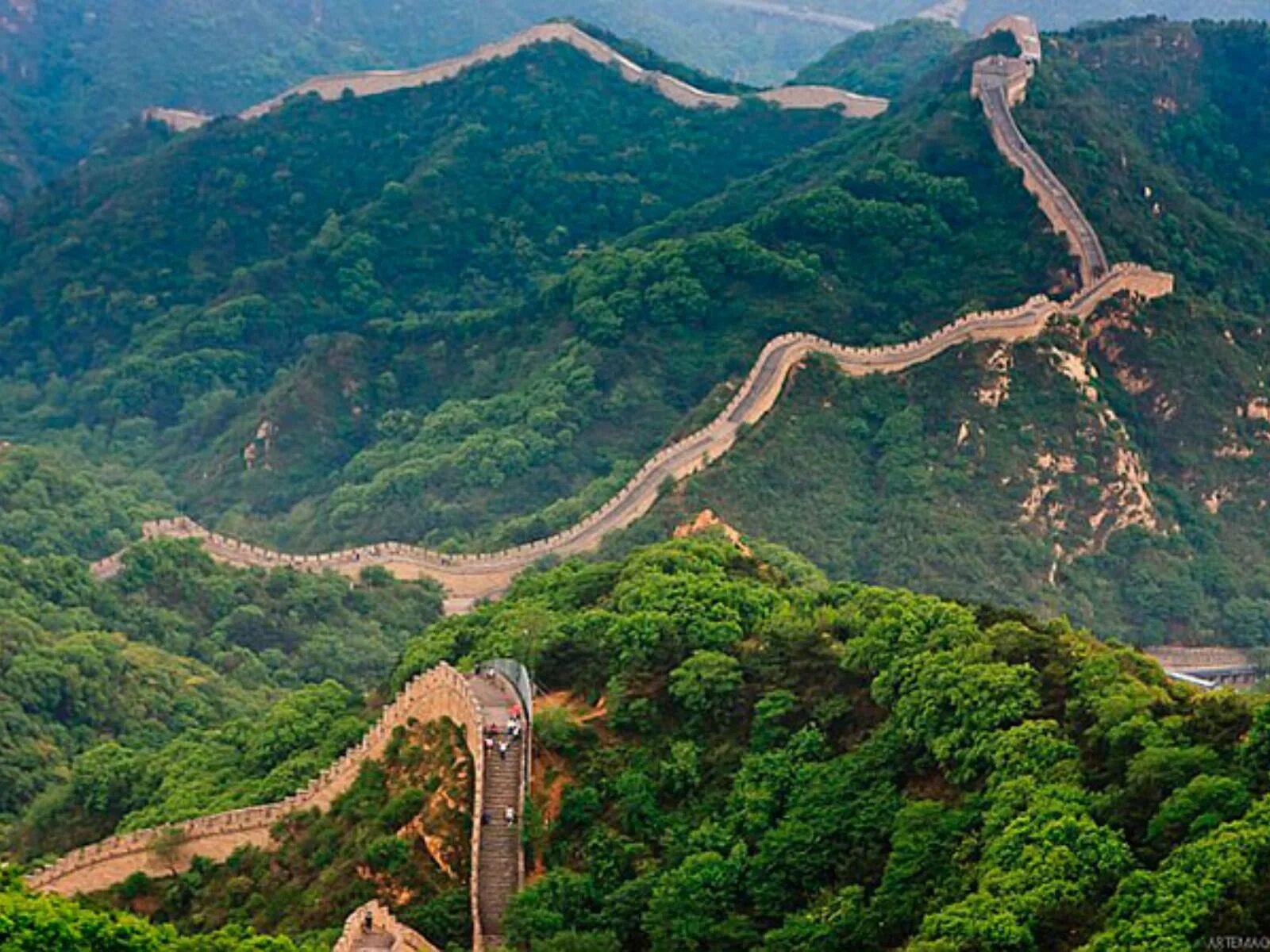 Сколько километров великая китайская. Великая китайская стена Бадалин. Великая китайская стена участок Бадалин. Бадалин Пекин. Китайская стена Бадалин высота.