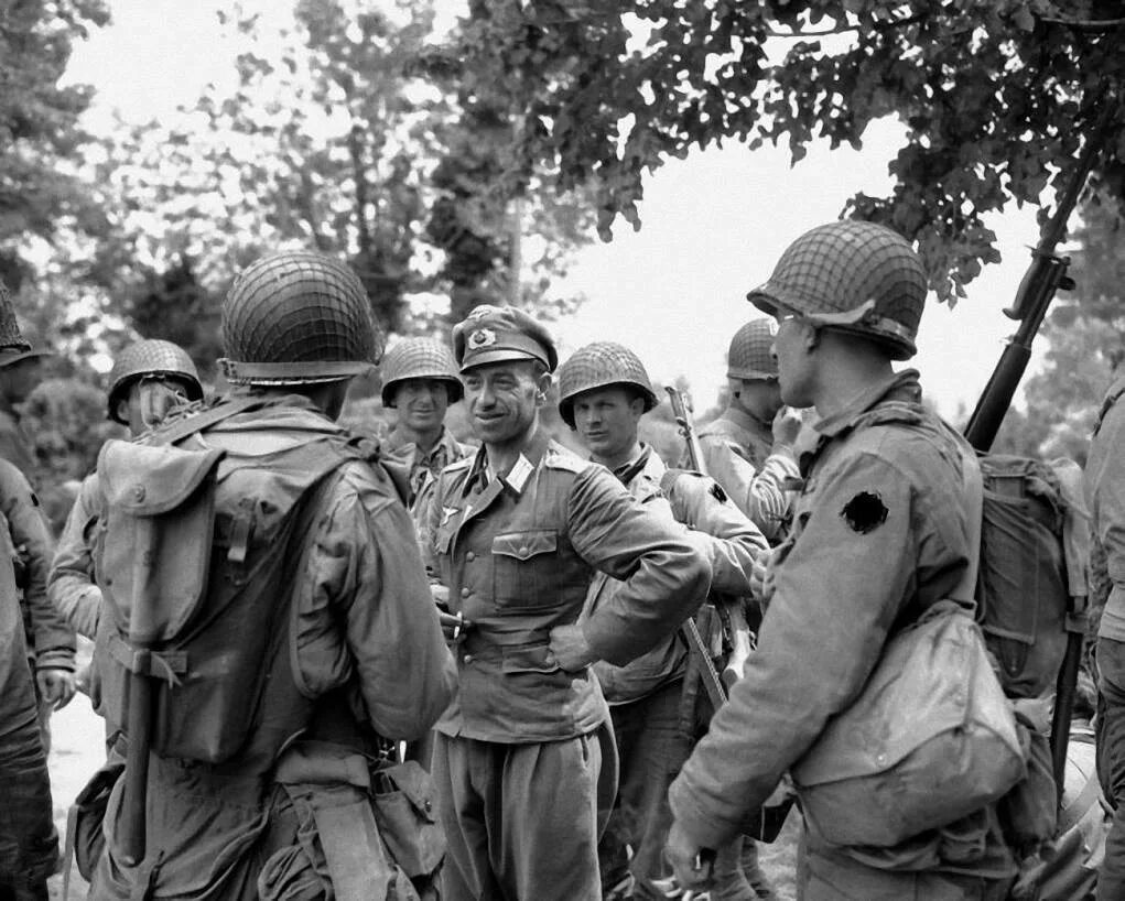 Во второй мировой приняли участие. Нормандия 1944 немецкий солдаты. Американский солдат в Нормандии 1944.