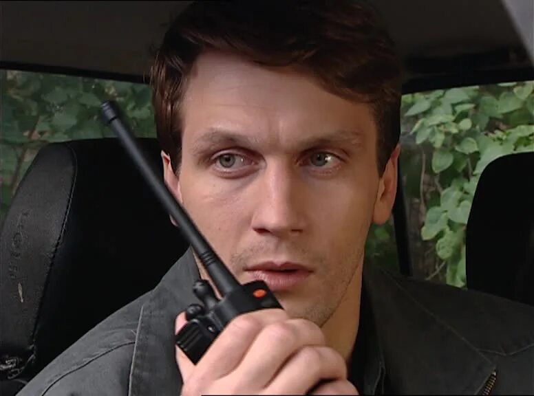 Инкассаторы сериал страхов. Крот сериал 2001 2002. Русский боевик черный крот. Русский боевик черный крот. Крот 2 сериал.