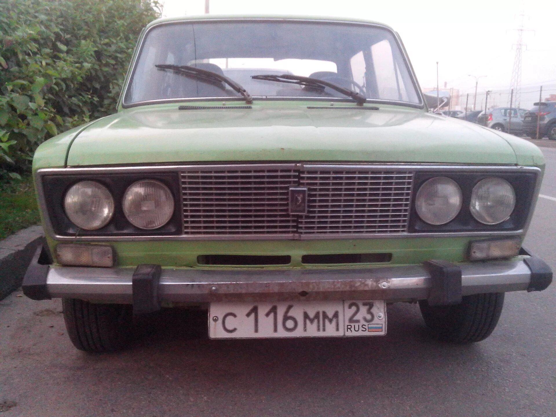 Ваз 2106 кривой. Оливкое очки 2106. Жигули ваз 2106 белый. Ваз 2106 кривой. 2107 кривой стартер.