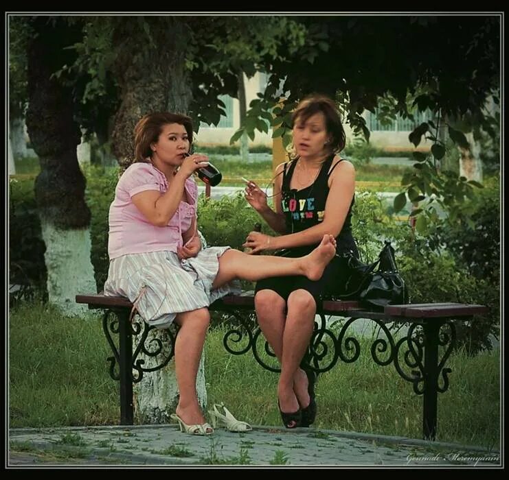 между нами женщинами