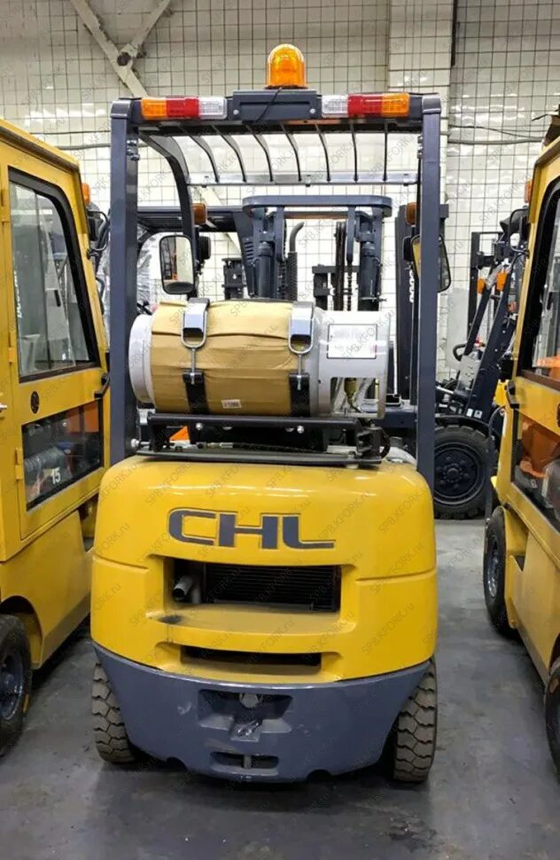 Вилочный погрузчик manitou mi 15d. Газовый погрузчик. Погрузчик на газу. Погрузчик hyundai 30. Погрузчик на газу.
