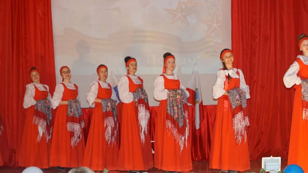 николаевский дом культуры. площадь города николаевска волгоградской области николаевский район. воронежская область, аннинский р-н, с. николаевский дом культуры. николаевский районный дом культуры.