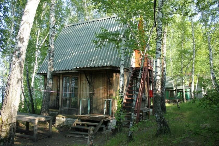 Роднички отдых. База Сугояк Челябинск голубой огонек. Турбаза Родничок Челябинская область. База Родничок Шеломенцево. Родничок база отдыха Шеломенцево.