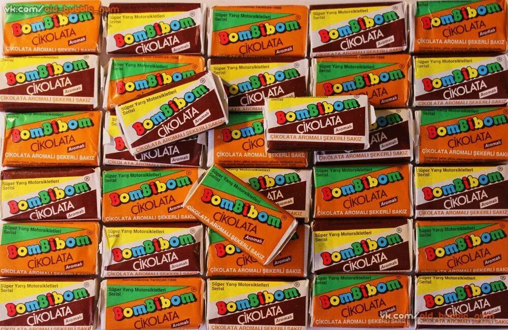 Жевательная резинка BOMBIBOM. Жвачка BOMBIBOM 90е. Шоколадки из 90-х. Жевательные резинки 90-х. Жвачки 90 купить