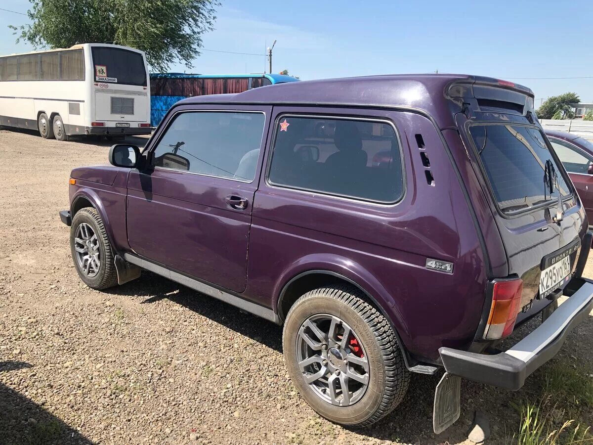 2121 (4x4) фора. нива фора 21218 рестайлинг. авито нива фора. нива удлиненная 3-х дверная 21218. нива фора.