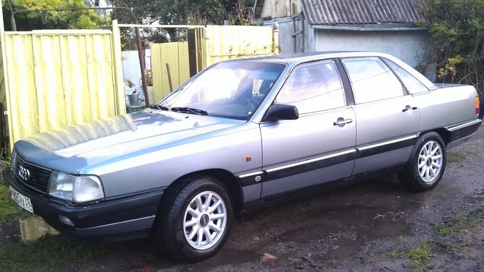 Ауди селедка. Audi 100 селедка. Ауди 100 селедка трехдверка.