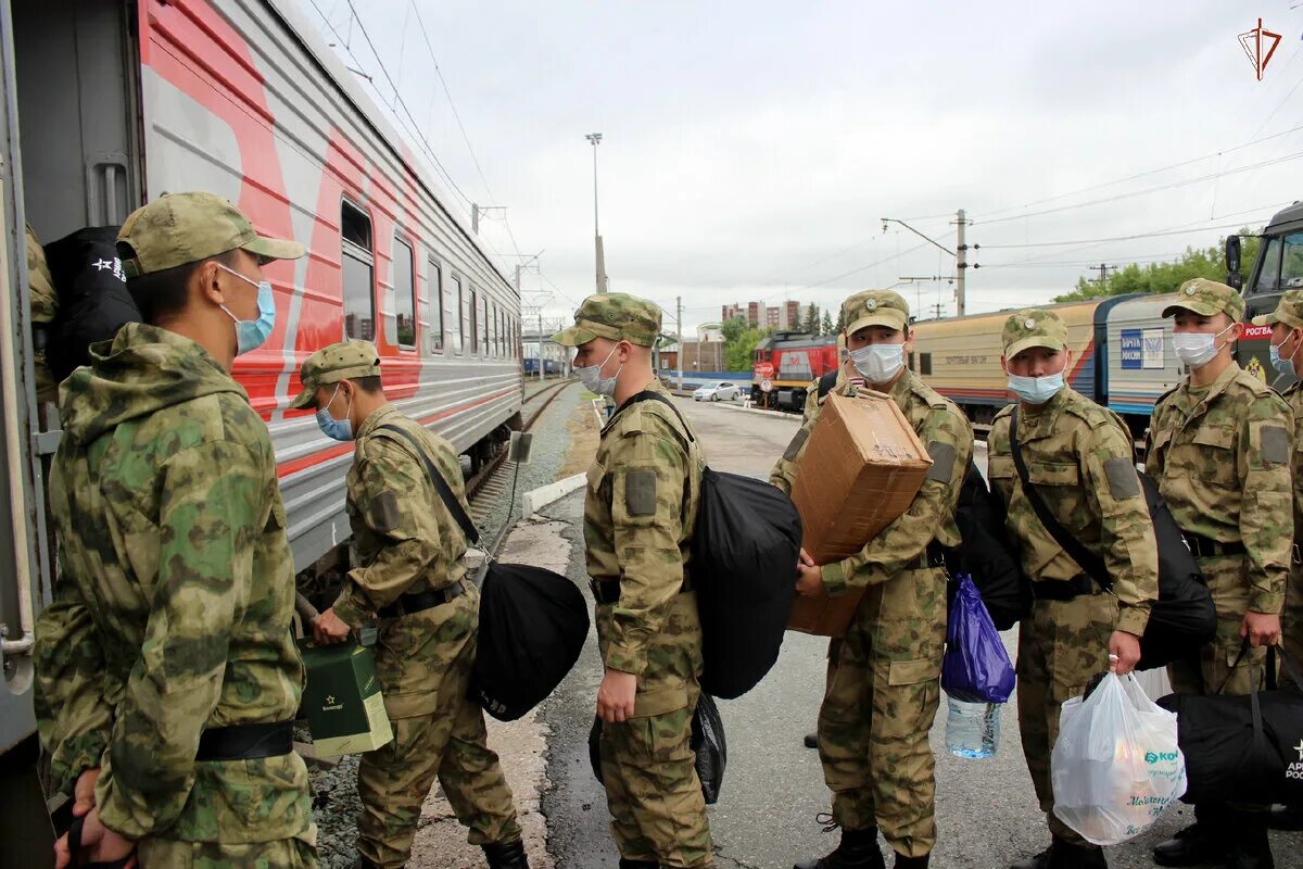 Эшелон призывников. Новосибирские призывники. Призывники из НСО. Военный эшелон с призывниками. Весенний призыв ракетных войск Новосибирск 2022.