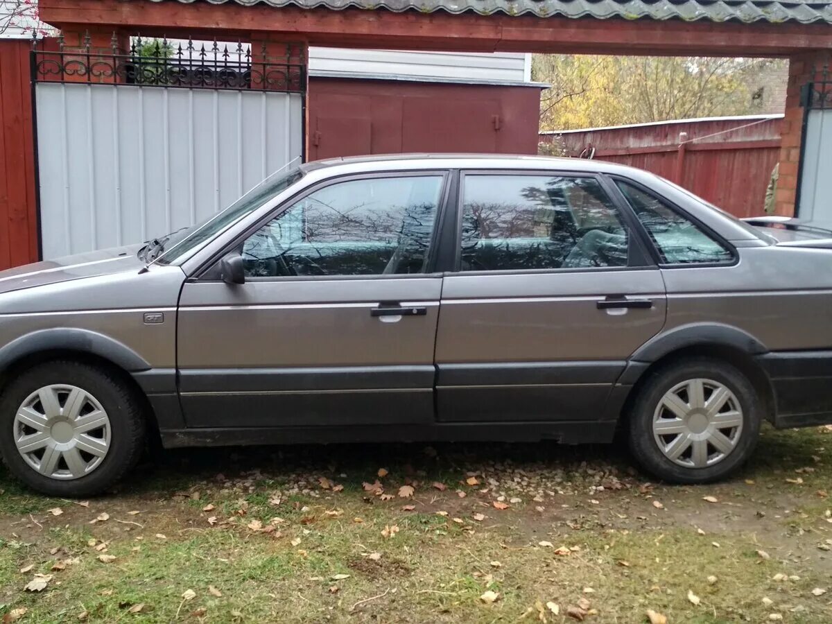 Volkswagen Passat b3 седан. Фольксваген Пассат седан 1991. Фольксваген Пассат б3 1991. Volkswagen Passat 2.0 МТ, 1991. Купить фольксваген пассат 2