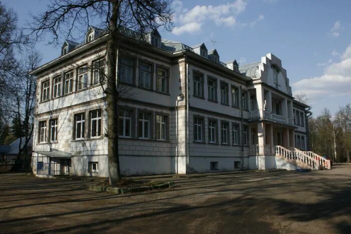 Детский сад полянка балашиха. Санаторно лесная школа имени шарова ярославль. Санаторно лесная школа 11 томилино. Лагерь лесная школа ярославль. Санаторно лесная школа.