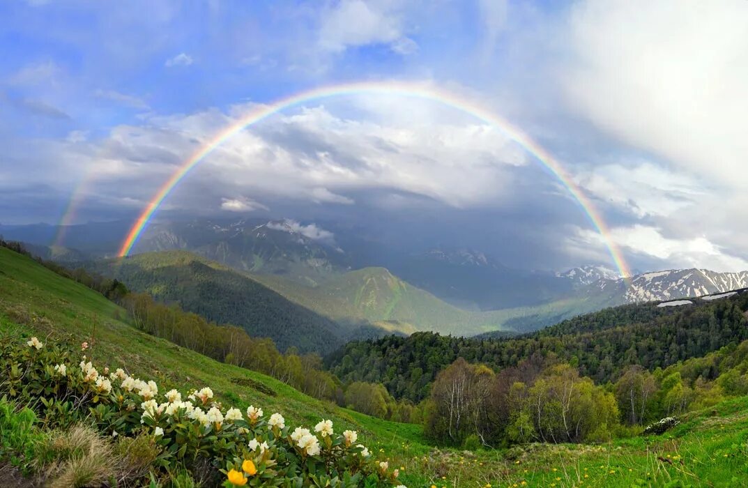 Свет северный кавказ. Горы Адыгеи. Краснодарский край Кубань природа. Гора Абаго Адыгея. Природа Кубани горы.