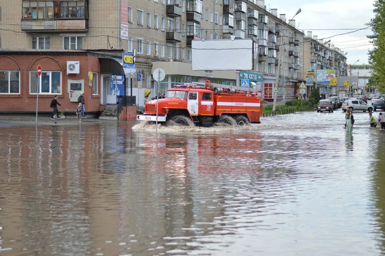 Копейск потоп. Потоп в Копейске в 2016. Затоп в Копейске. Копейск затопило. Погода копейск по часам