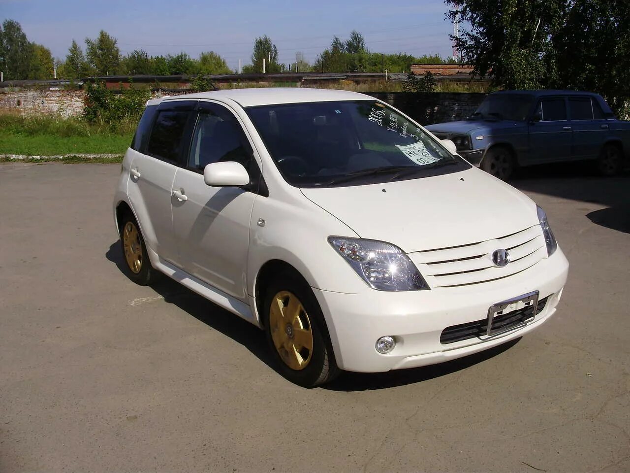 Toyota ist двойник. Тойота ист 2004. Тойота ист американская версия. Тойота ист. 3.