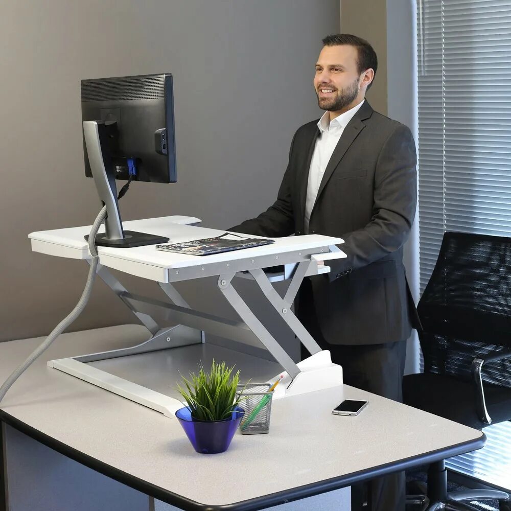 Ergotron WORKFIT-T, sit-Stand desktop Workstation. Стоячее рабочее место. Стоячий стол. Поднимающийся офисный стол. Стоячий столик