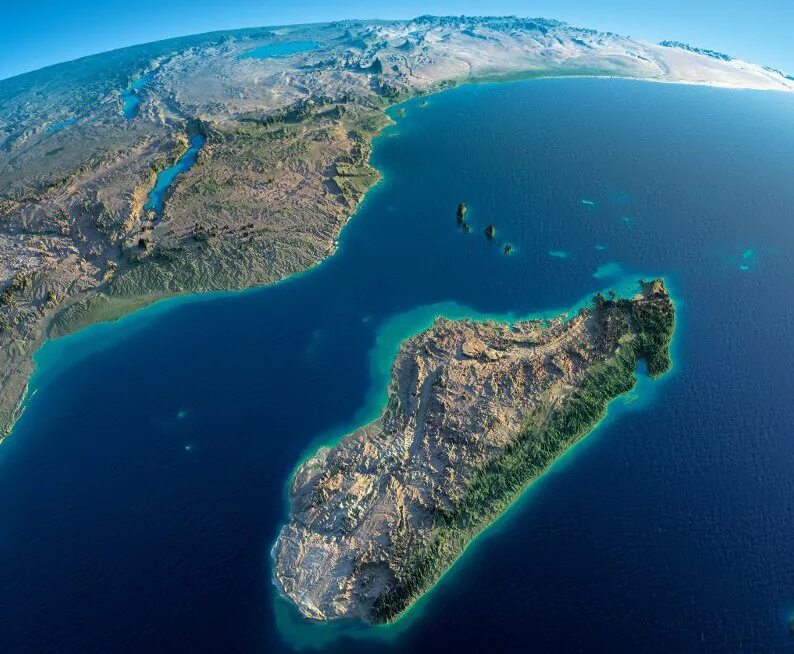 Длинный пролив на земле. Мадагаскар материковый остров. Мадагаскар Мозамбикский пролив. Острова в Мозамбикском проливе. Африка остров Мадагаскар.