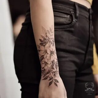 Тату на руке для девушек фото