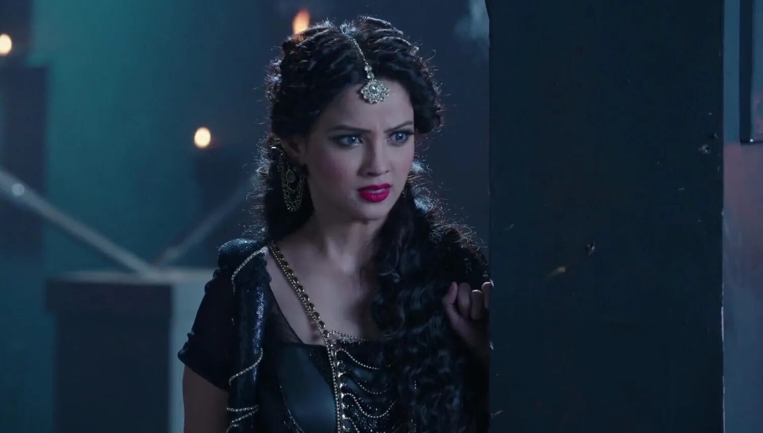 судха чандран сейчас. женщина змея индийский 6. муни рой индийская актриса. аруа гуха тхакурта. Naagin.