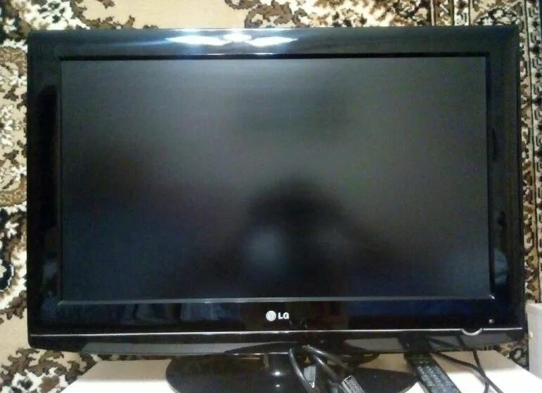 Телевизор LG диагональ 80. LG 80 дюймов. Телевизор LG 80 см. Телевизор LG 80 сантиметров диагональ. Телевизор lg 80