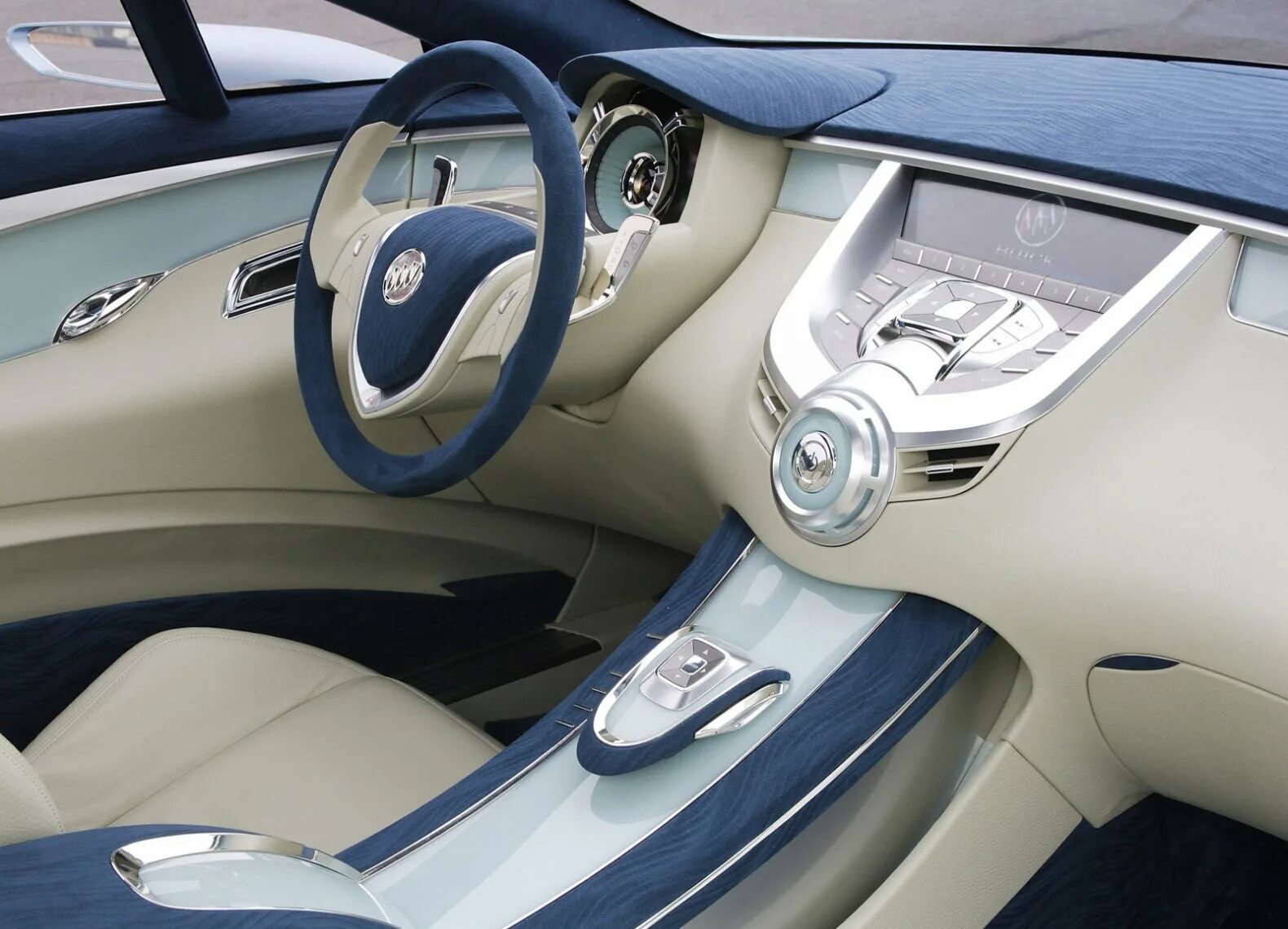 Marussia b1. Бугатти вейрон спайдер. Bugatti 2022. Buick coupe 2022. Формальные машины.