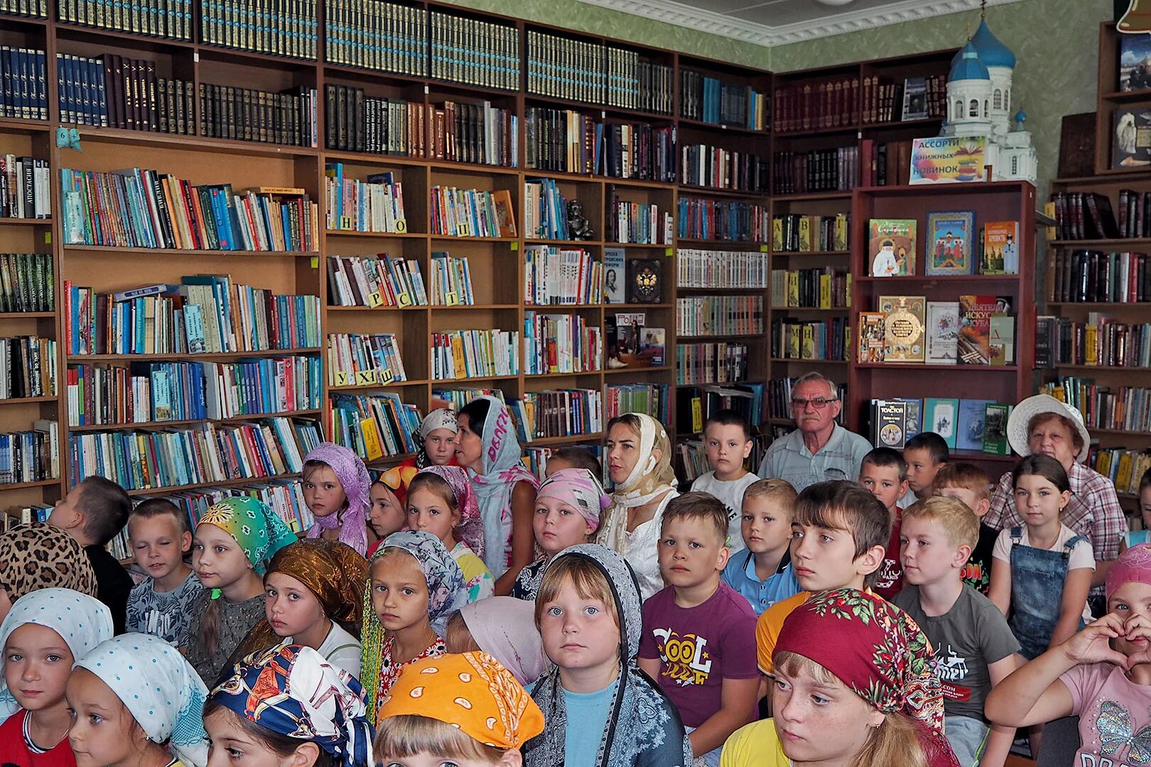 Библиотеки возрождения. Святилище паломников: скромность.