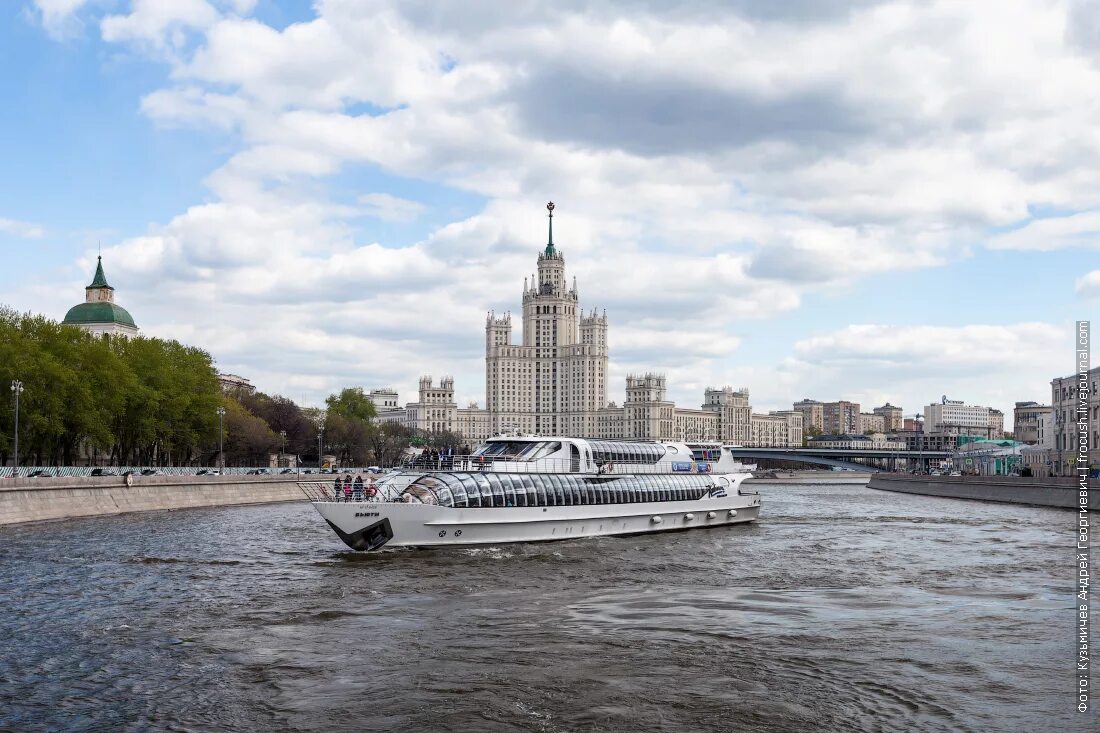 День москвы-реки. Сап на москва реке. Парк зарядье на закате. Реки москвы. Москва на москве реке ростов на дону.
