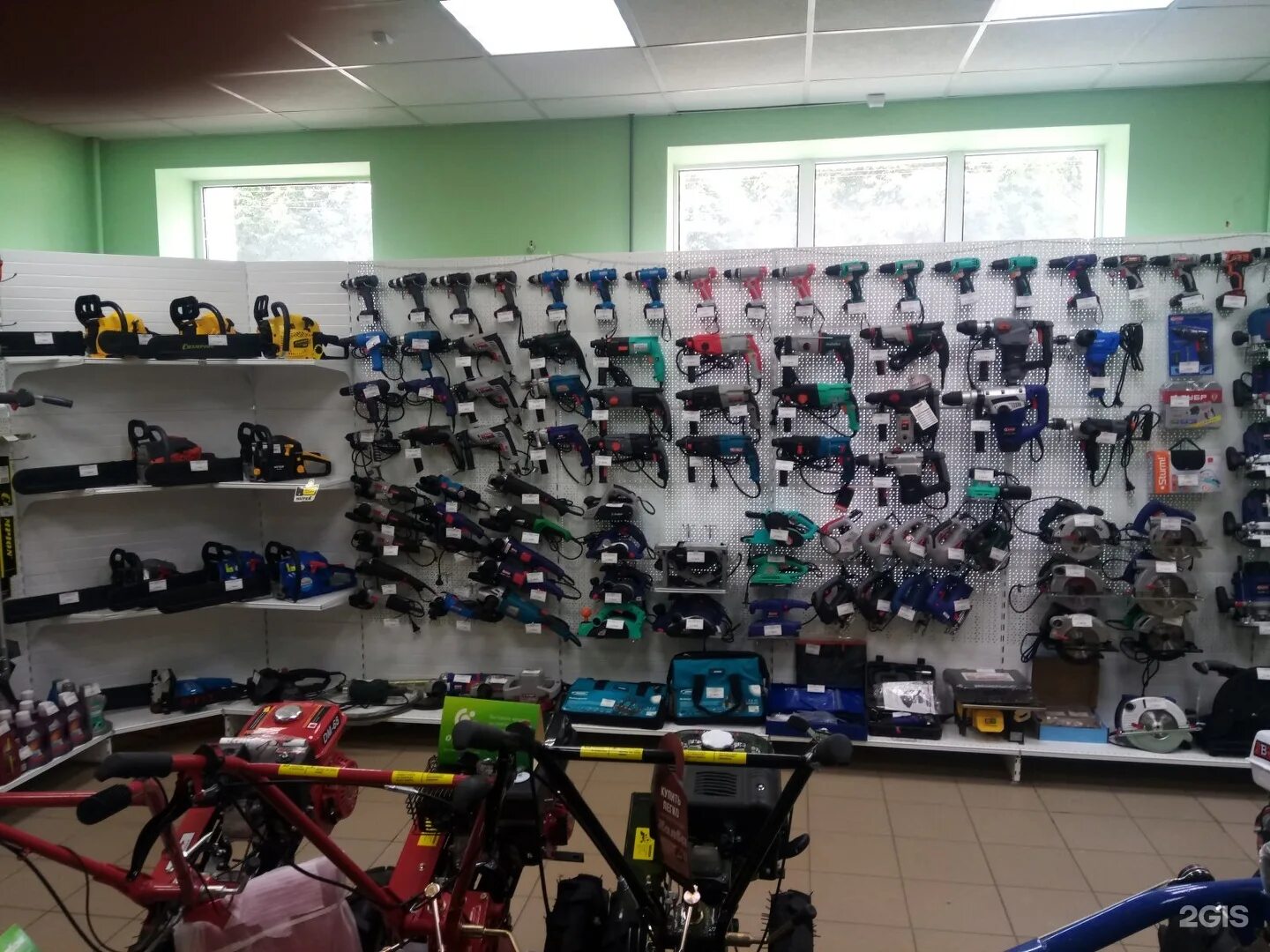 Автоинструмент магазин. Магазин город инструмента. Большой магазин инструментов в москве. Магазин город инструмента. Г.