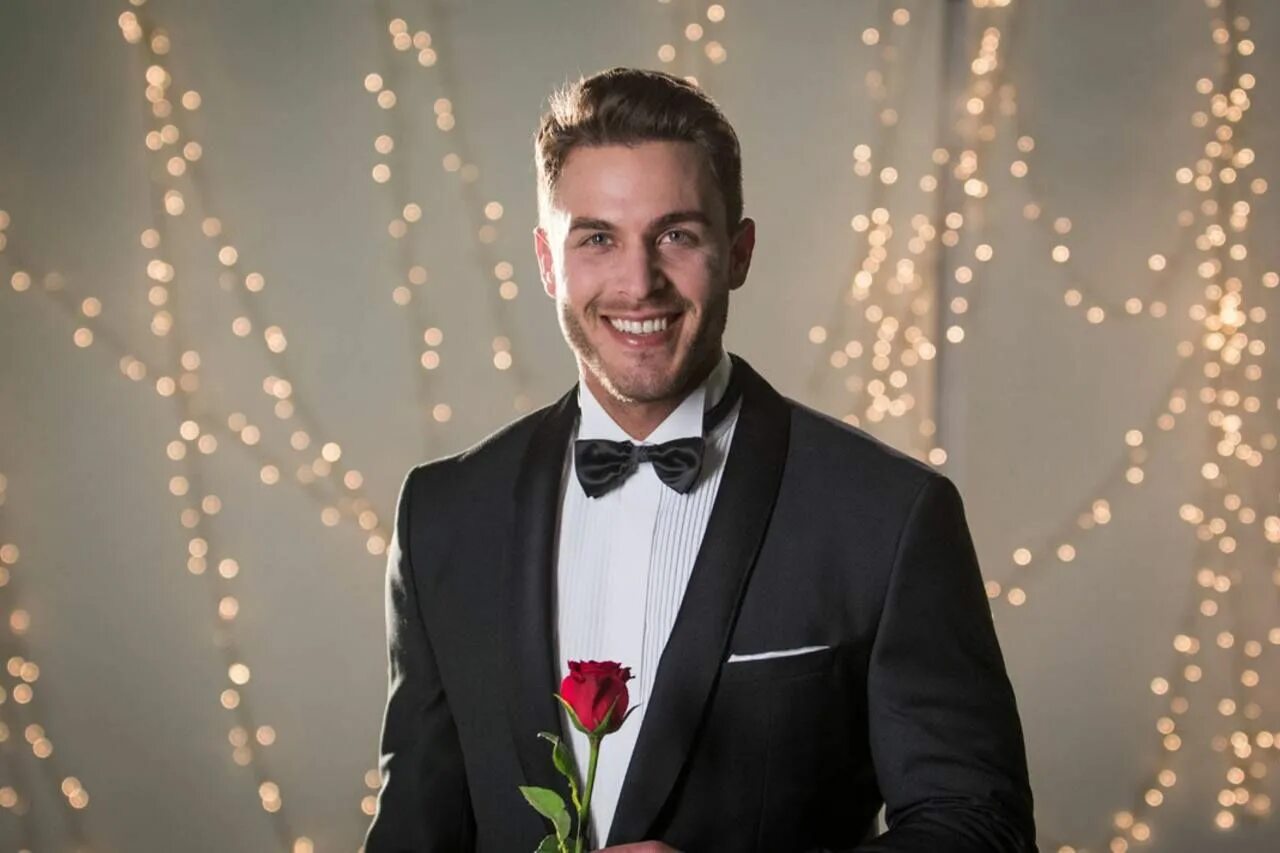 Bachelor 5. Холостяк bachelor. bachelor 2025. шоу bachelor австралия. американское шоу холостячка.