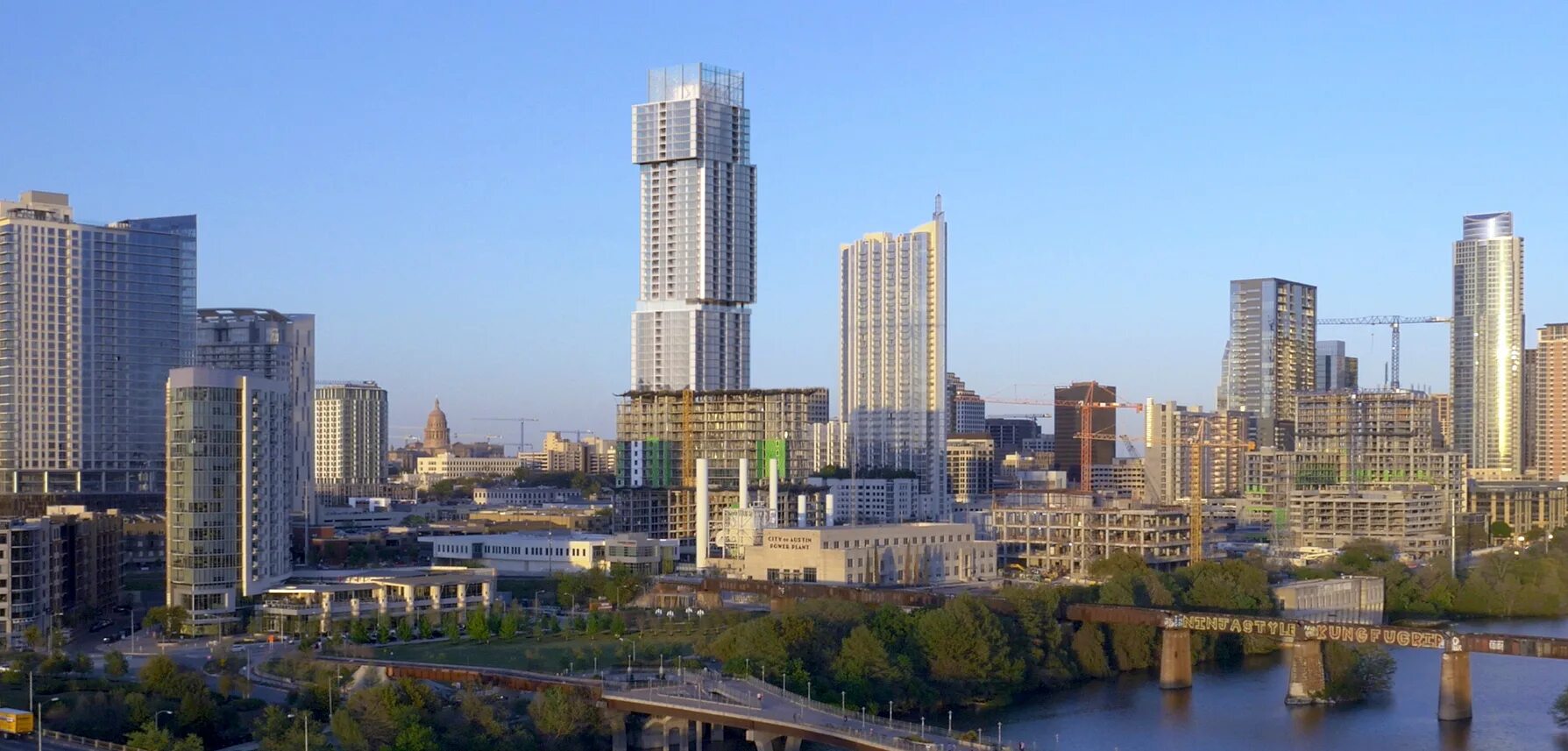 Independent city. Башня индепендент. independent texas.