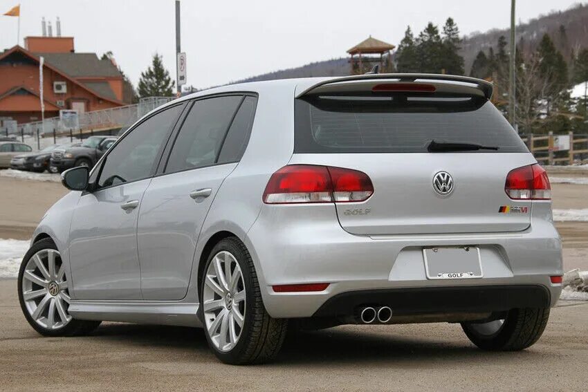 Спойлер гольф 6. Golf mk6 спойлер. Спойлер карбон golf 6. Спойлер гольф 6 gti. Лип спойлер гольф 5.