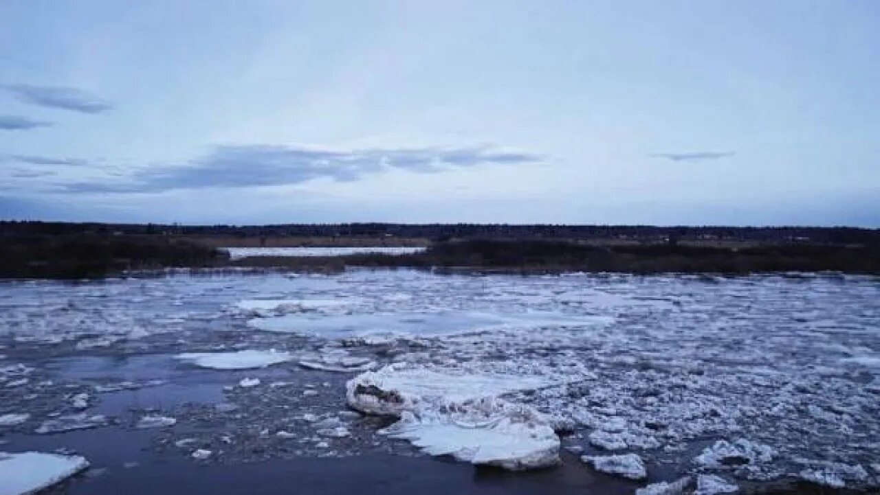 Ледоход архангельск 2024 когда. Ледоход на Северной Двине. Ледоход на Двине. Ледоход на Северной Двине в 2023г.. Ледоход в Архангельске 2023.