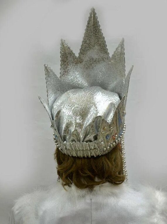 Корона снежной королевв. Корона диадема злой королевы. Корона снежной королевв. Корона снежная королева. Как сделать корону снежной королевы из картона.